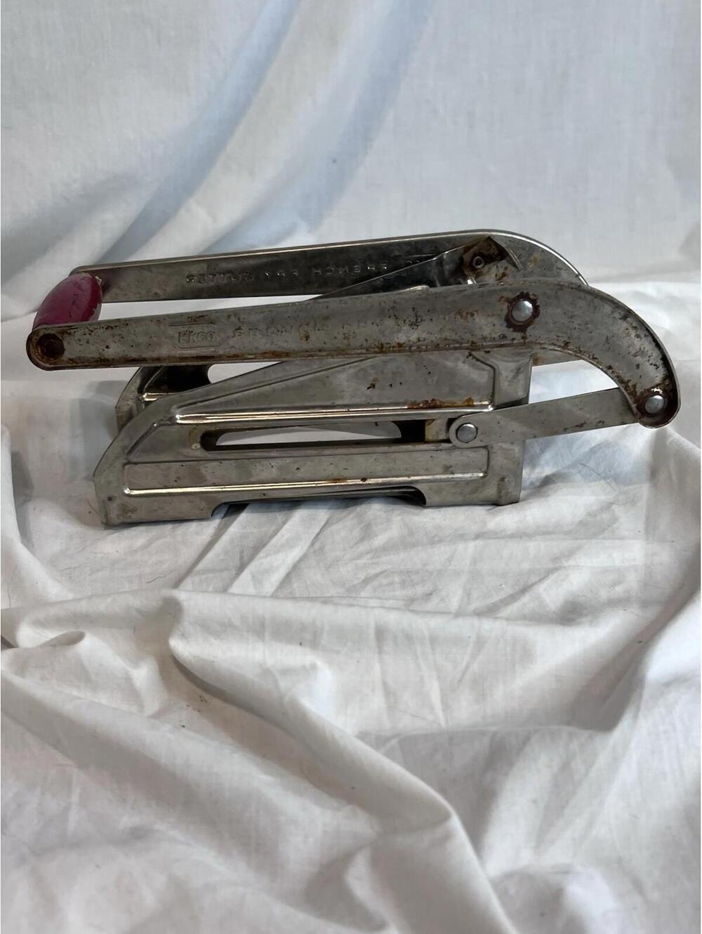 Vintage EKCO French Fry Cutter with a Red Wood Handle Kitchen Decor Pre-owned